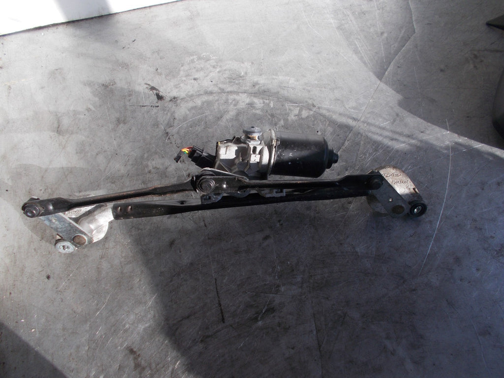 KIA RIO MK2 2008 FRONT WINDSCREEN WIPER MOTOR LINKAGE 981101G900