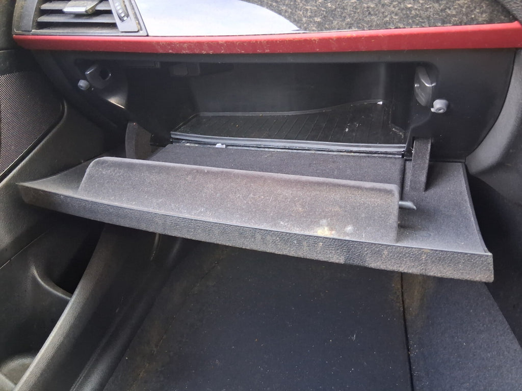 2015 BMW 1 SERIES F20 LCI DASHBOARD GLOVE BOX STORAGE COMPARTMENT