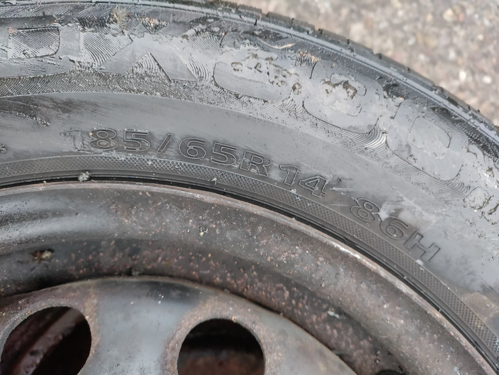 2002 FORD FOCUS MK1 14 INCH STEEL WHEEL WITH TYRE 185/65R14 REF 2