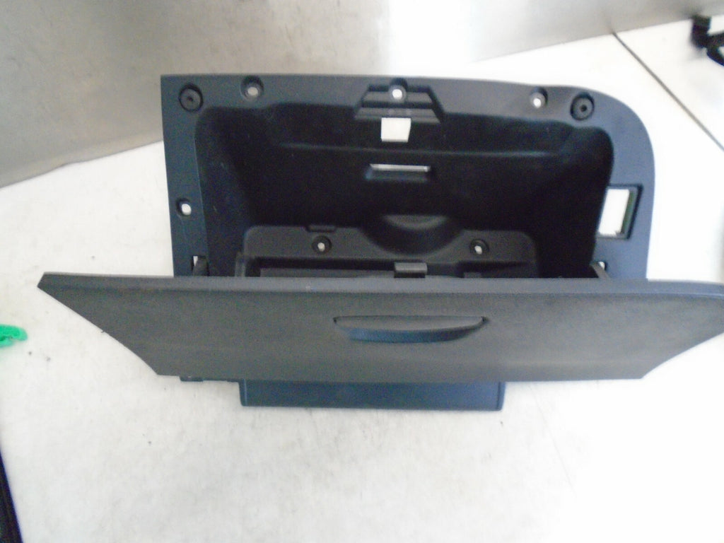 SEAT IBIZA 2015 MK4 6J GLOBE BOX STORAGE COMPARTMENT 6P2857103