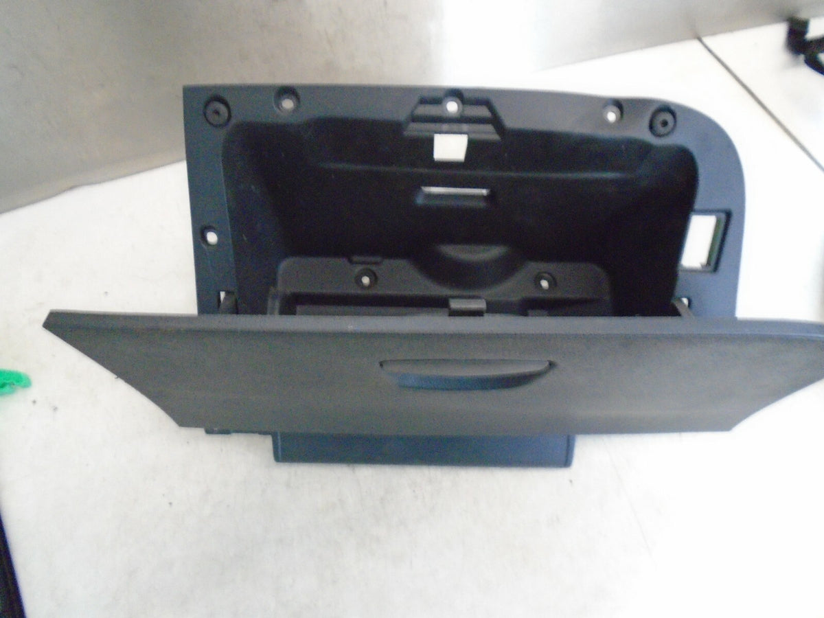 SEAT IBIZA 2015 MK4 6J GLOBE BOX STORAGE COMPARTMENT 6P2857103