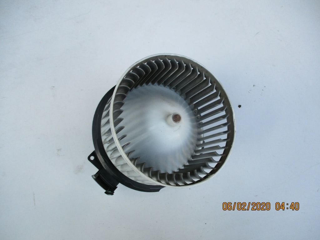 FORD FIESTA MK7 2012 HEATER AIR FAN BLOWER MOTOR ASSEMBLY UNIT 0130115552