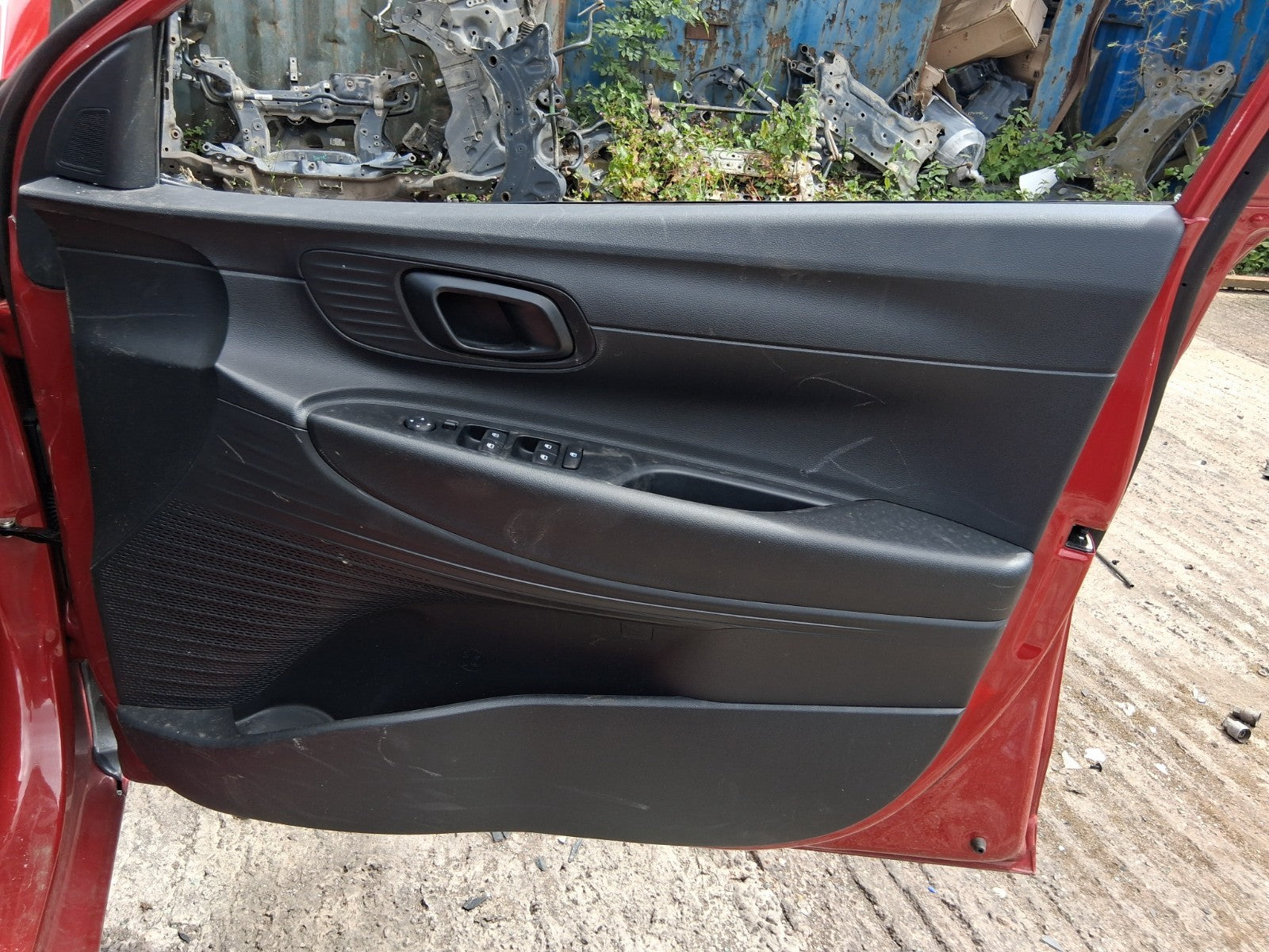 2026 HYUNDAI I20 MK3 OSF DRIVER SIDE FRONT DOOR CARD PANEL