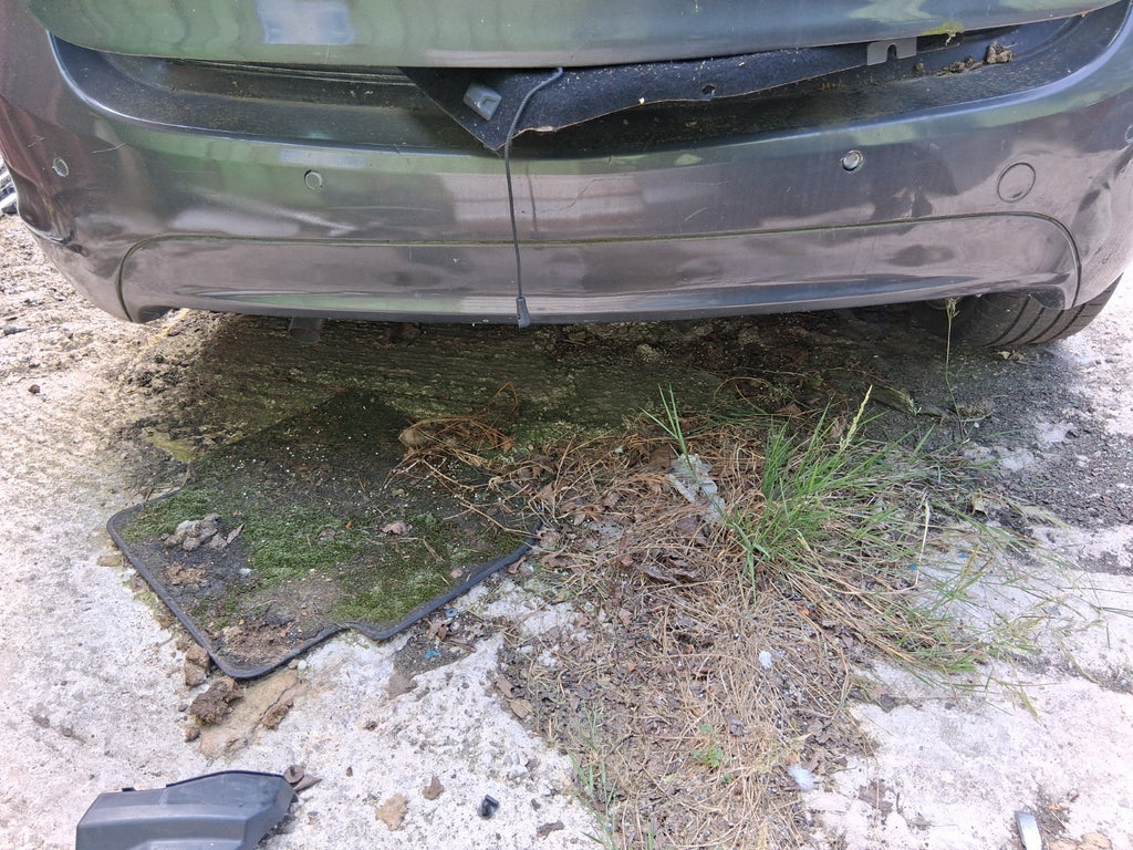 2016 VAUXHALL MERIVA B MK2 COMPLETE REAR BUMPER WITH PDC SENSORS GREY