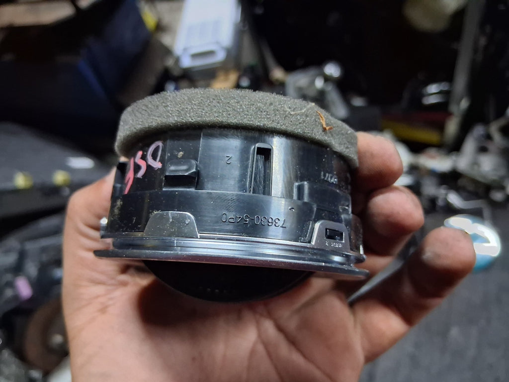 2022 SUZUKI VITARA MK4 FRONT DASHBOARD ALL 4 AIR VENTS 7363054P0