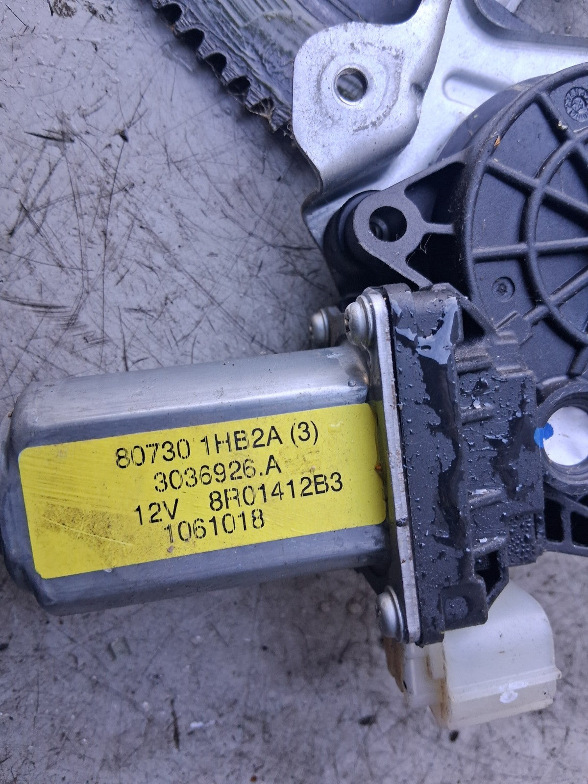 2016 NISSAN NOTE OSF DRIVER SIDE FRONT RIGHT WINDOW MOTOR & REGULATOR 807301HB2A