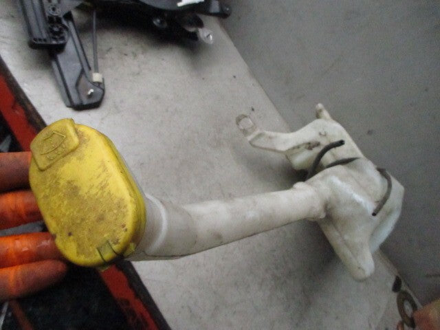 2012 RENAULT TRAFIC VIVARO 2.0 DIESEL WINDSCREEN WASHER TANK 8200506740