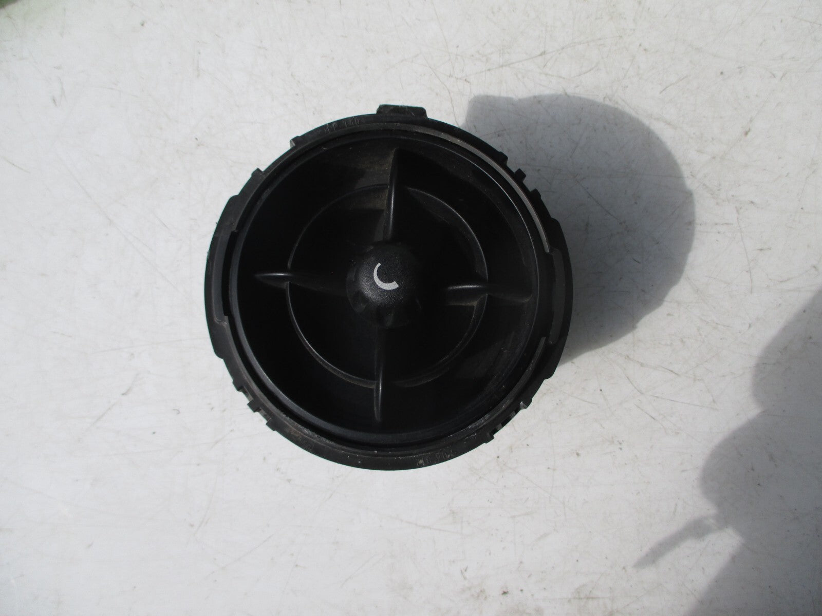 MINI COOPER 56 2010 ROUND AIR BLOWER VENT RG/23990/135 RG/23990/144821 S0481138A