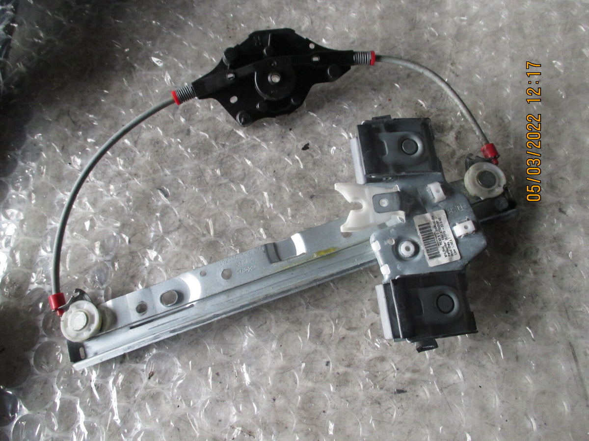 FORD FIESTA 2016 MK7 OSR REAR DRIVER SIDE WINDOW MOTOR REGULATOR 8A61A27000