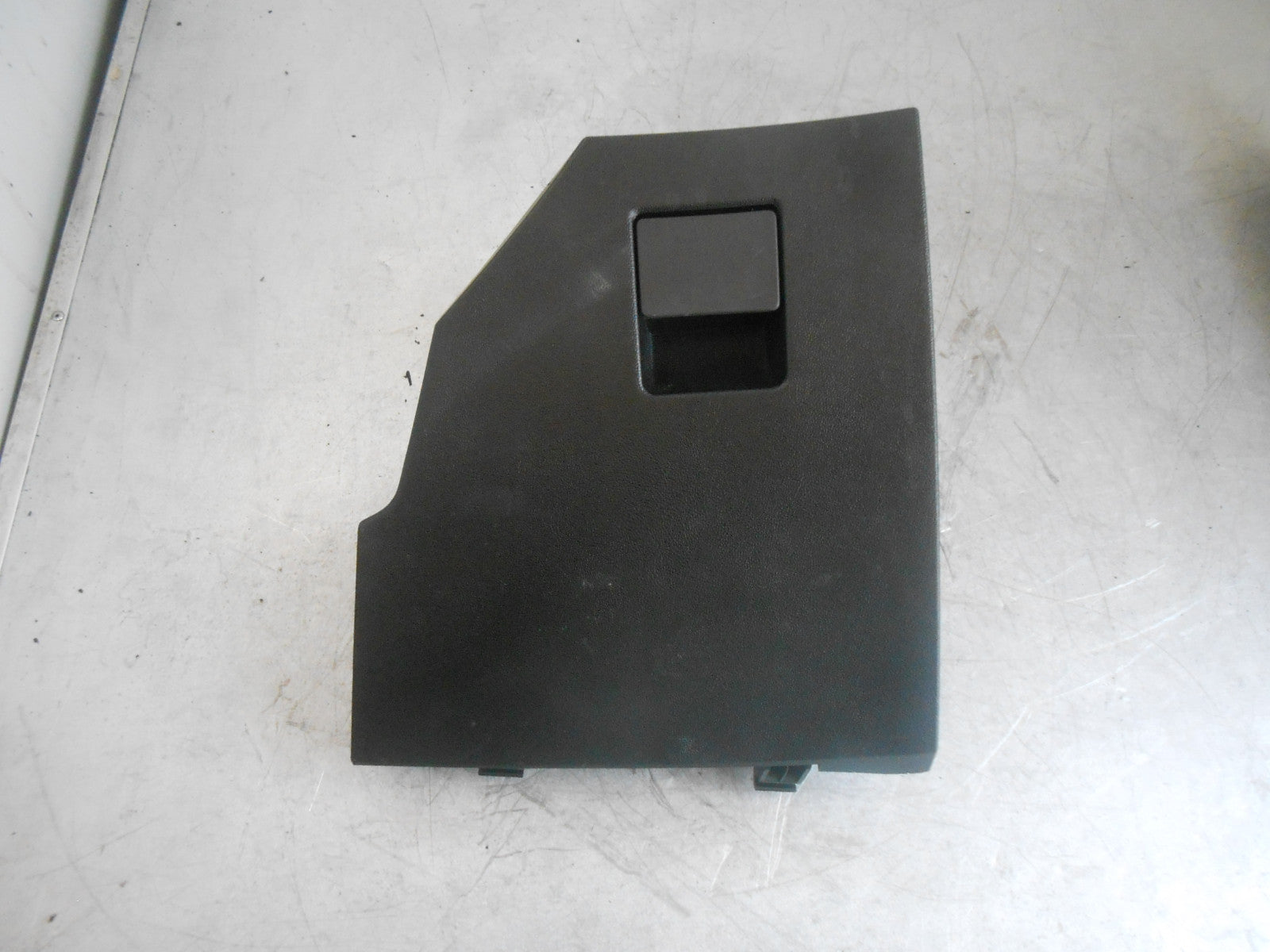VAUXHALL INSIGNIA A (MK1) 2012 OS DRIVER SIDE GLOVE BOX COMPARTMENT 13237927