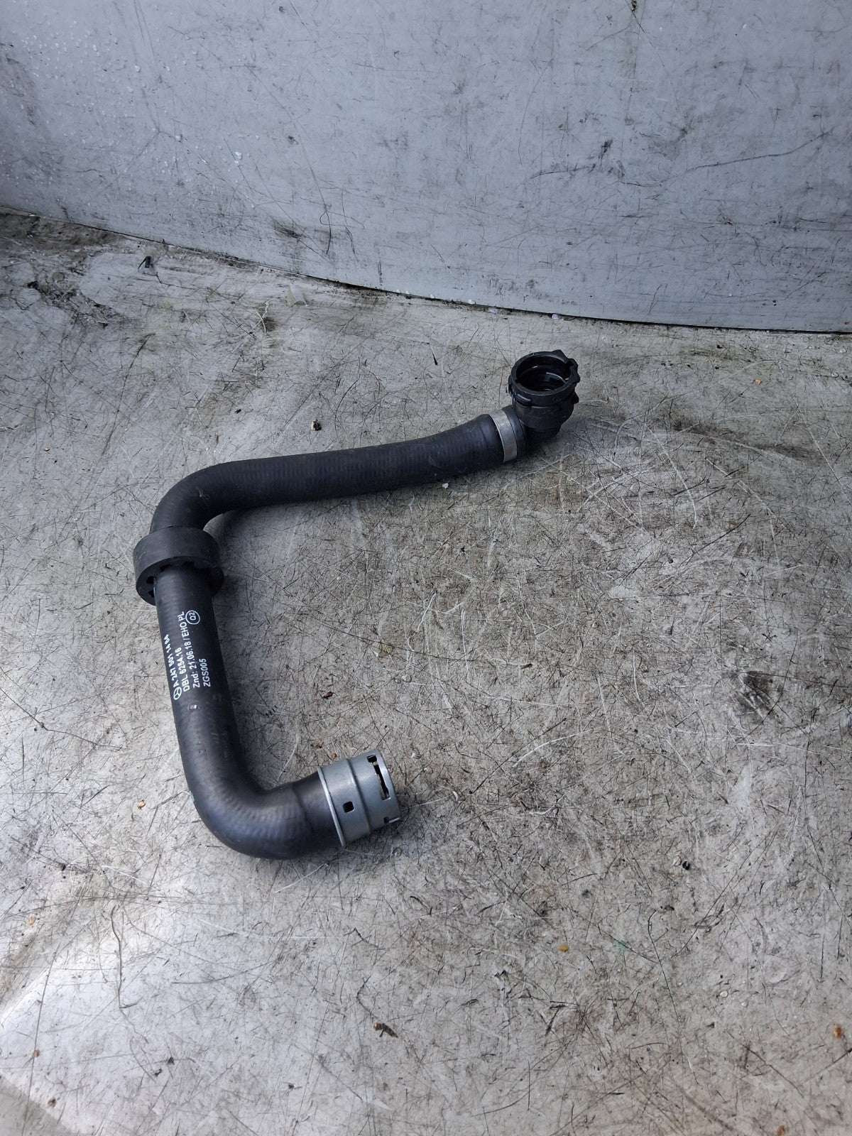2021 MERCEDES A CLASS WATER COOLANT HOSE PIPE A2475011464