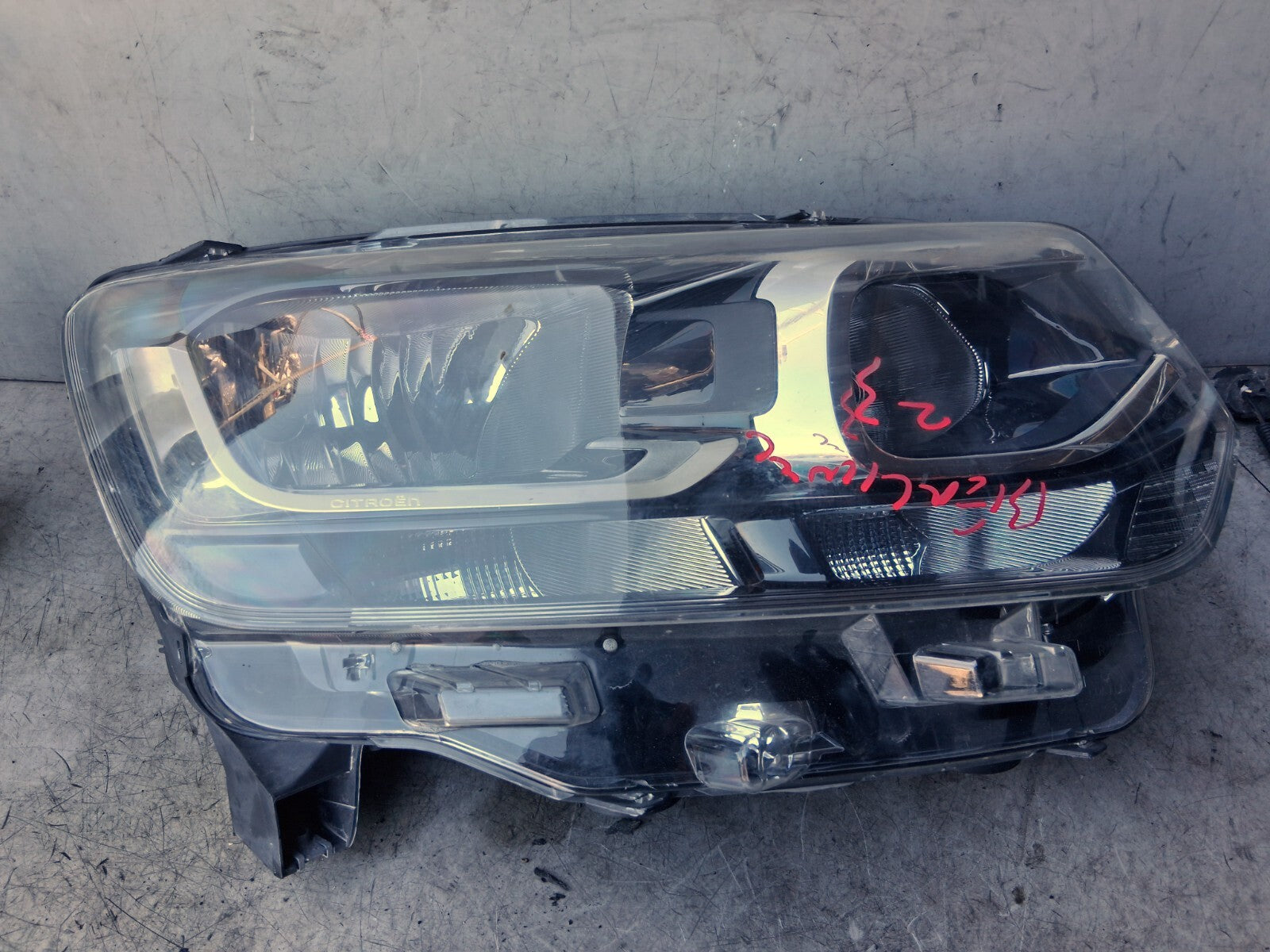 2023 CITROEN BERLINGO MK3 OSF DRIVER SIDE FRONT HEADLIGHT DAMAGED 9816824080