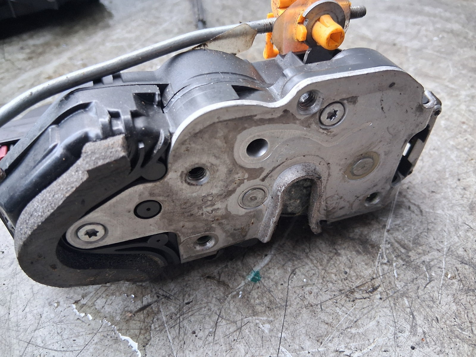 VAUXHALL INSIGNIA MK1 OSR DRIVER SIDE REAR RIGHT DOOR LOCK MECHANISM