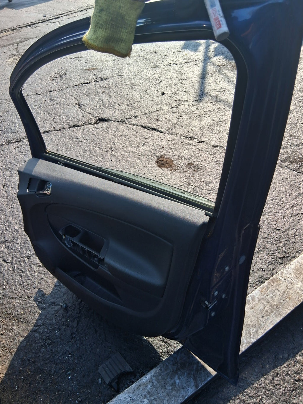 2008 VAUXHALL CORSA D 5 DOOR OSF DRIVER SIDE FRONT COMPLETE DOOR BLUE