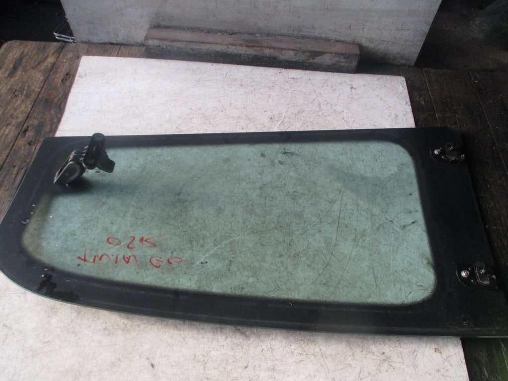 RENAULT TWINGO 2016 5 DOOR OSR DRIVER SIDE REAR DOOR QUARTER WINDOW GLASS