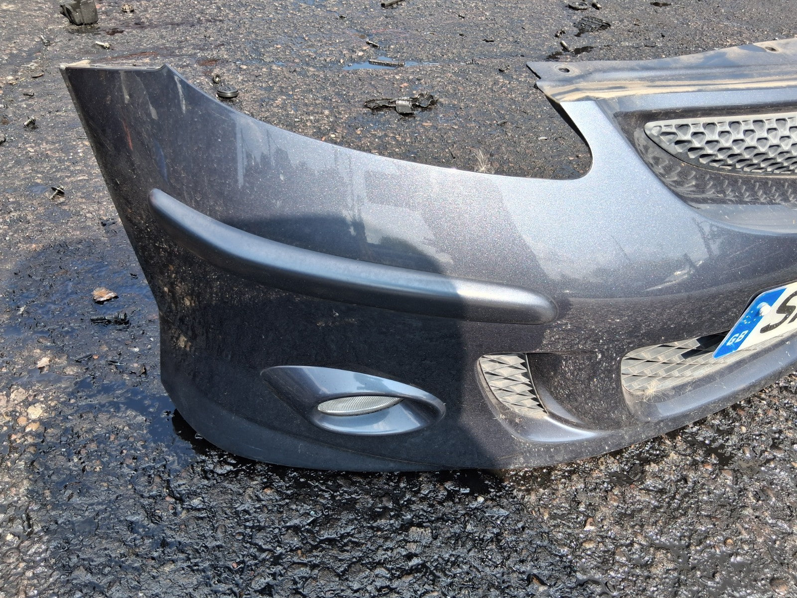 2007 HONDA JAZZ MK2 COMPLETE FRONT BUMPER WITH GRILLS & FOG LIGHTS BLUE