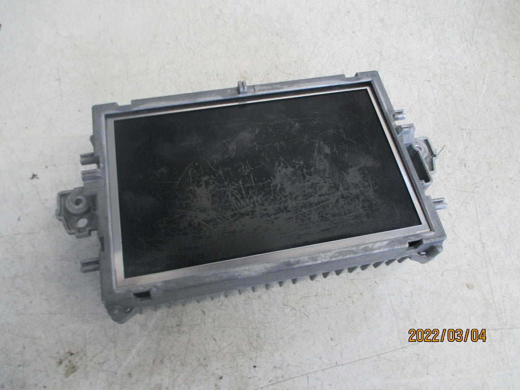 MERCEDES BENZ E CLASS W212 2012 E220 SAT NAV DISPLAY SCREEN A2129004407