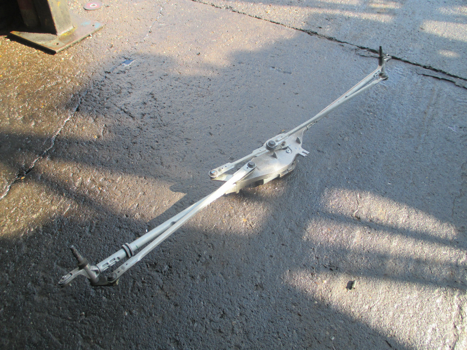 VAUXHALL ASTRA K MK7 2018 FRONT WINDSCREEN WIPER MOTOR LINKAGES