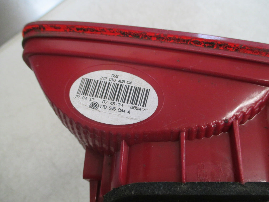 VW TOURAN 2010 - 14 OSR DRIVER SIDE REAR INNER BOOT LIGHT LAMP RIGHT TAILGATE
