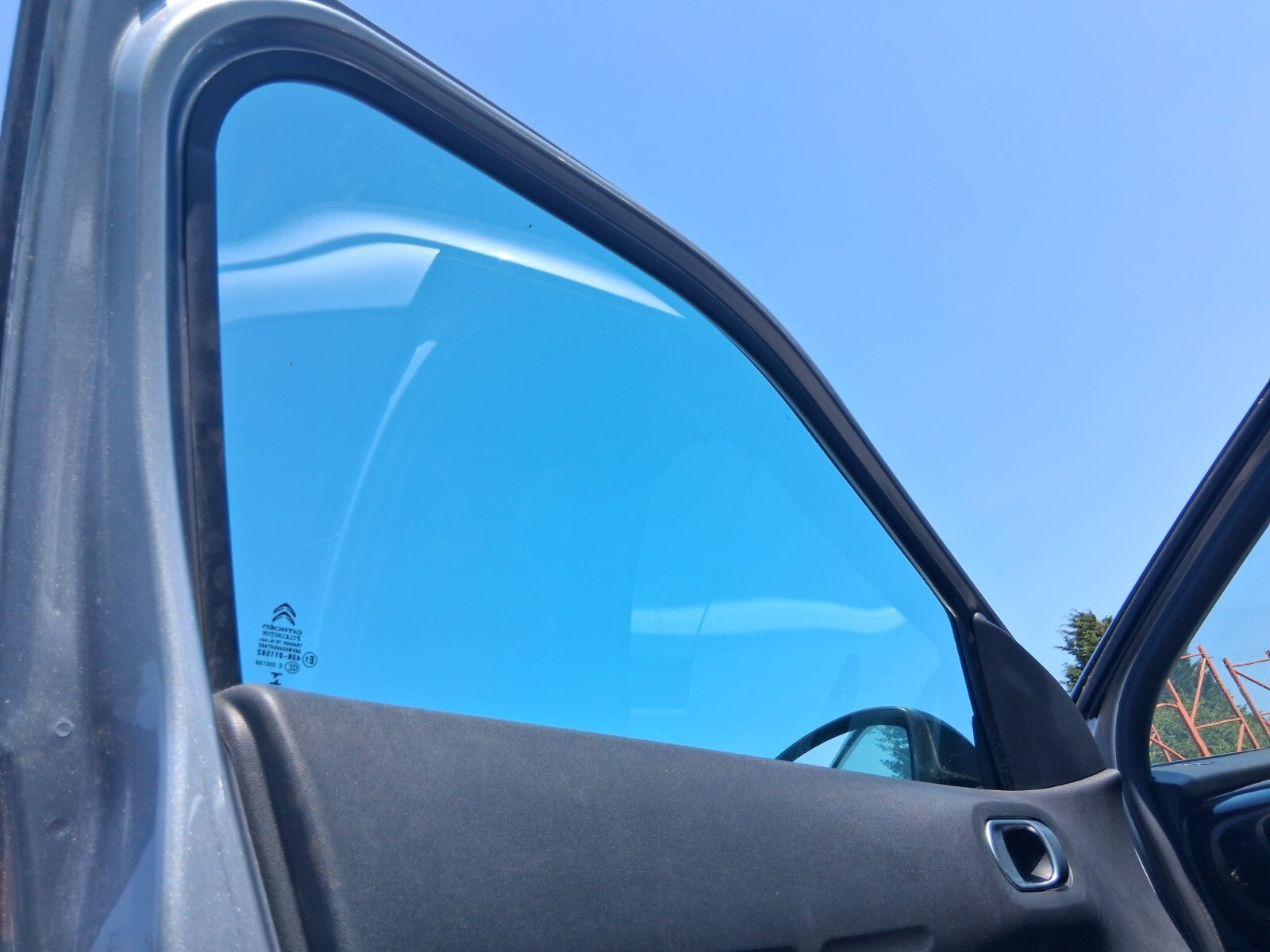 2020 CITROEN C4 CACTUS NSF PASSENGER SIDE FRONT LEFT WINDOW GLASS