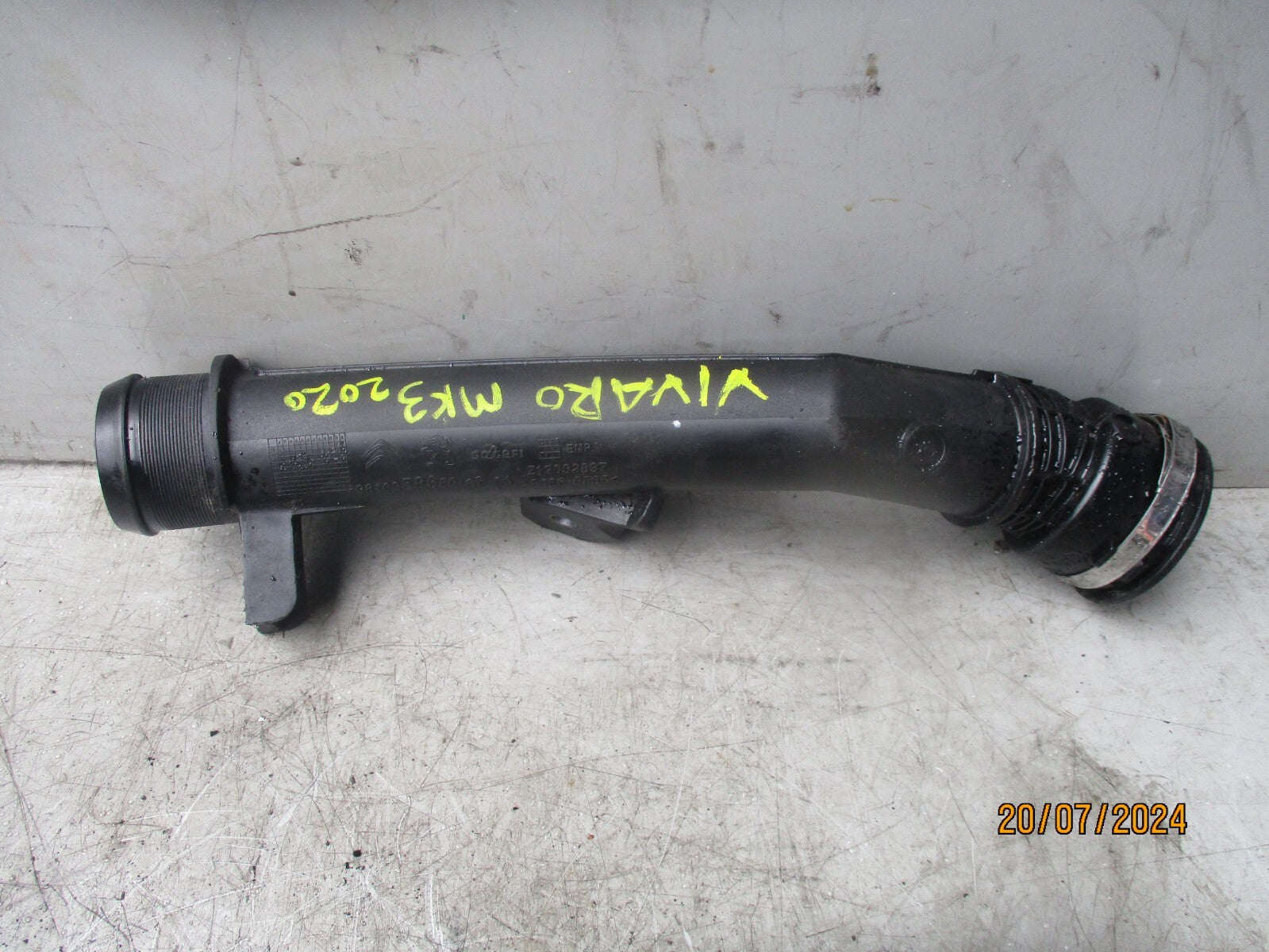 2020 VAUXHALL VIVARO MK3 1.5 DIESEL AIR INTAKE PIPE 9810958380