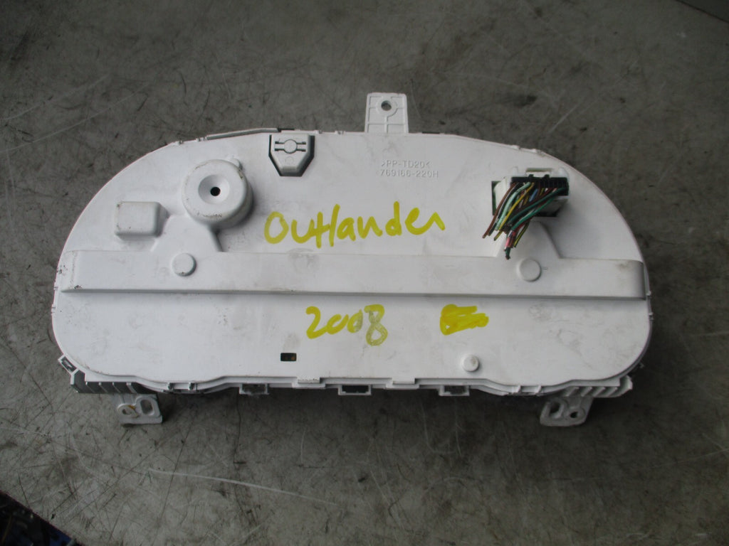 2008 MITSUBISHI OUTLANDER MK2 2.2 DIESEL SPEEDO INSTRUMENT CLUSTER