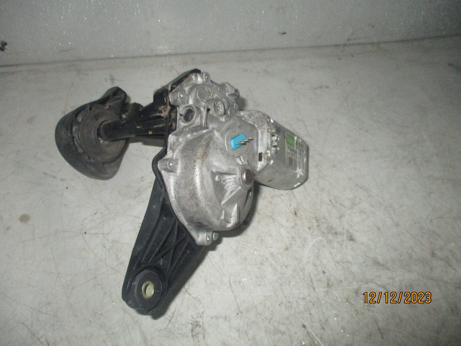 RENAULT MEGANE 2005 REAR BOOTLID TAILGATE WIPER MOTOR 8200153458B