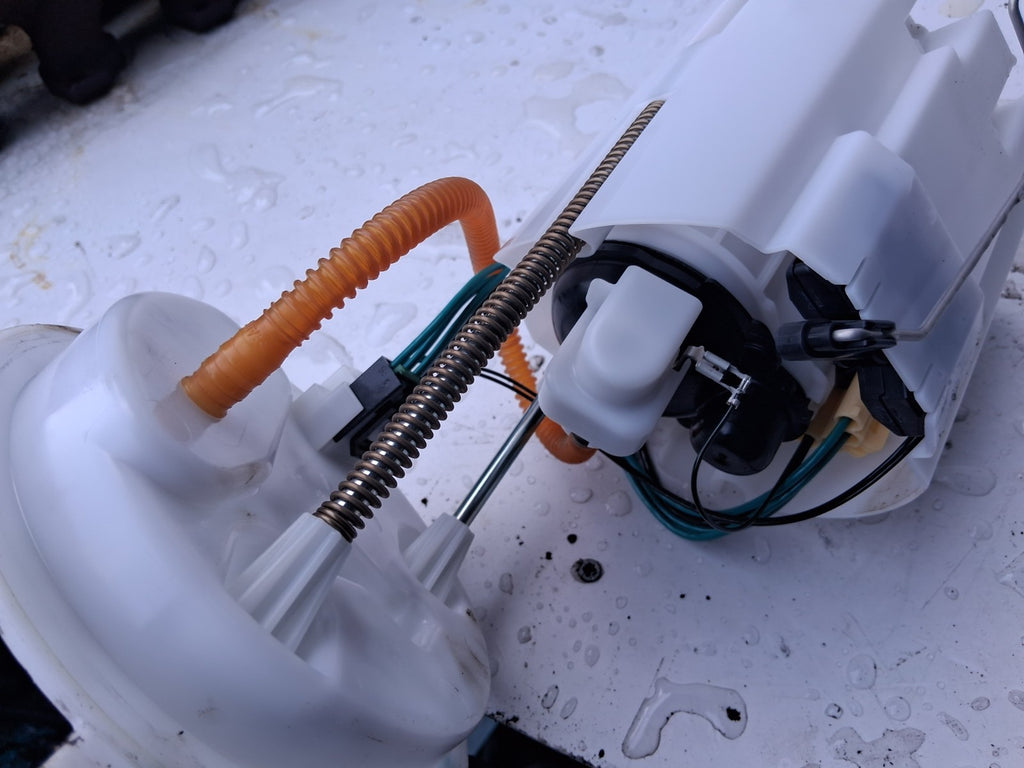2024 BMW 2 SERIES F44 COUPE IN TANK FUEL PUMP SENDER UNIT 7300472