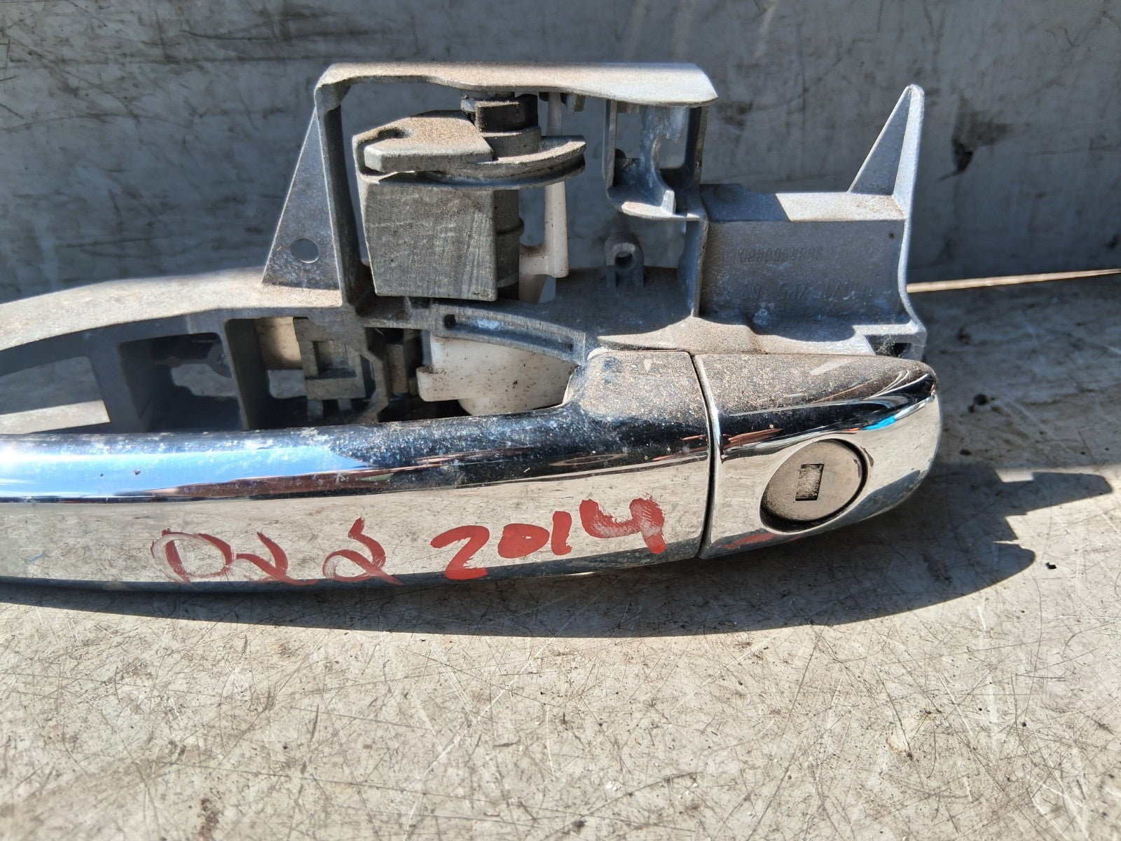 2011 CITROEN DS3 NSF PASSENGER SIDE FRONT LEFT EXTERIOR DOOR HANDLE 9684560080