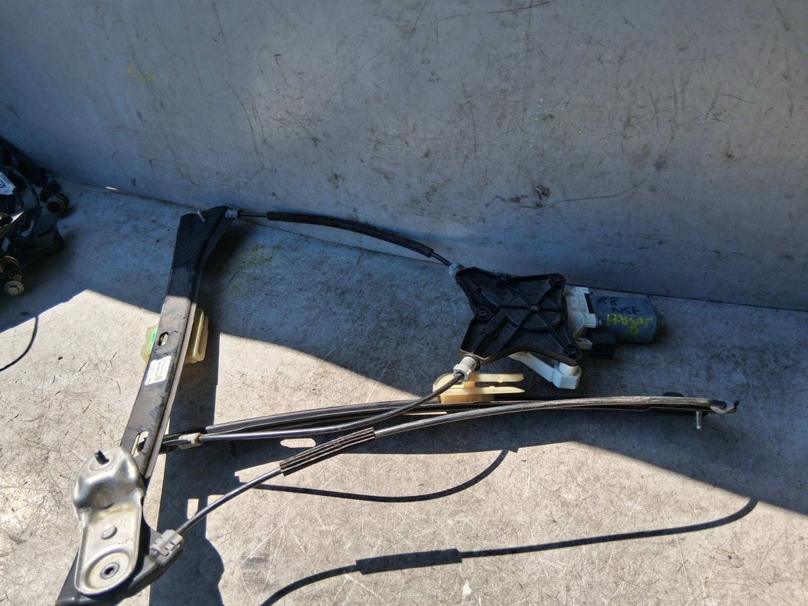 VOLKSWAGEN PASSAT B8 2019 NSF PASSENGER SIDE WINDOW MOTOR & REGULATOR 3G0837461