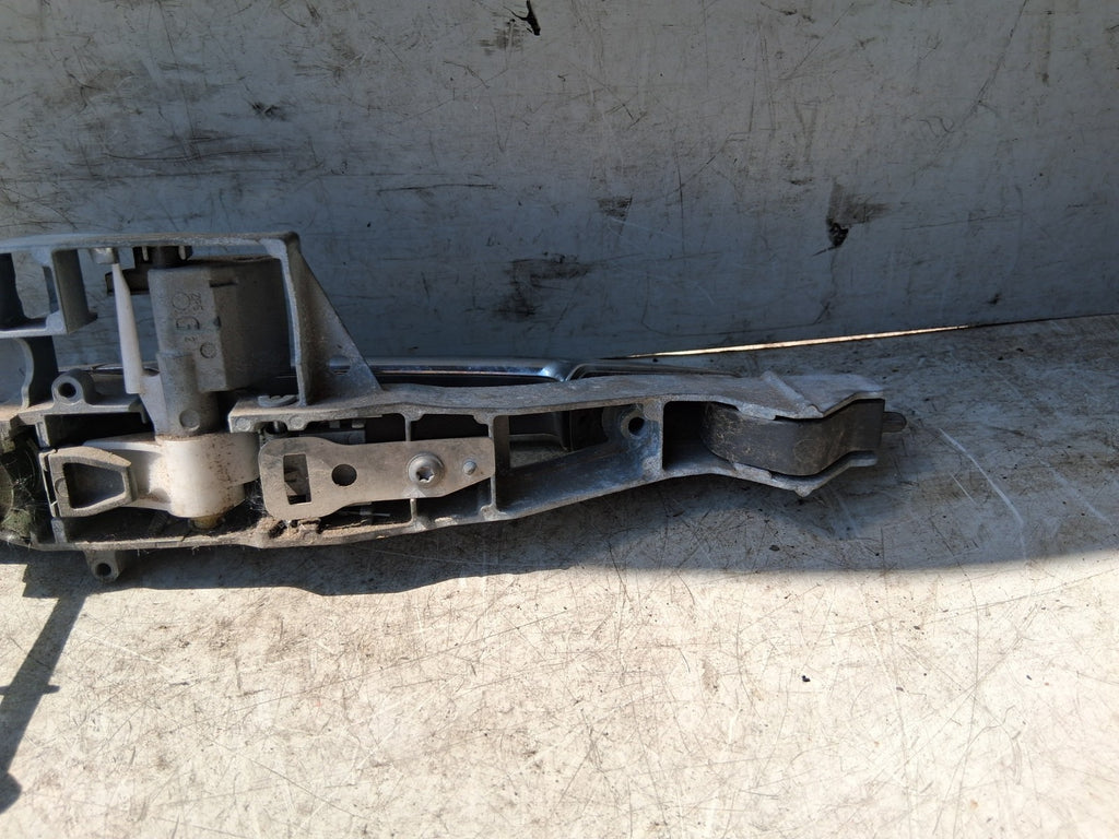 2011 CITROEN DS3 NSF PASSENGER SIDE FRONT LEFT EXTERIOR DOOR HANDLE 9684560080