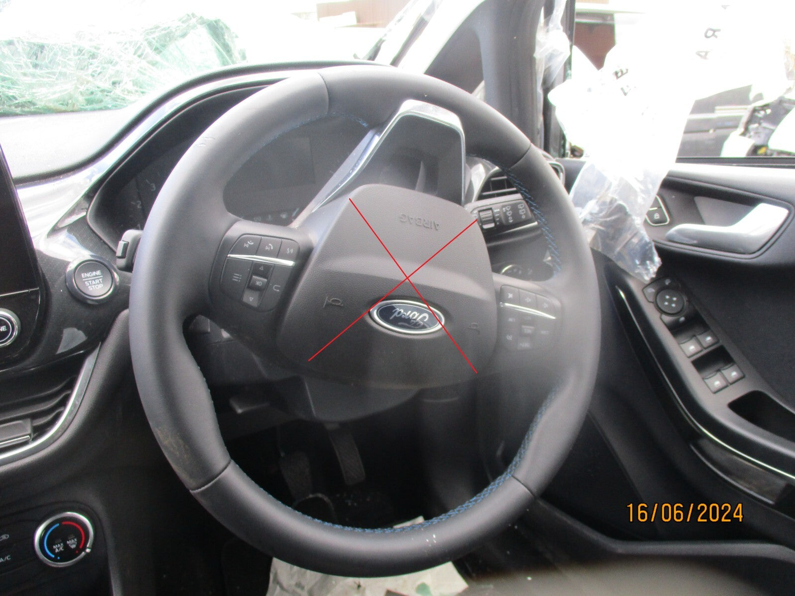 FORD FIESTA MK8 2023 3 SPOKE MULTIFUNCTION LEATHER STEERING WHEEL BLUE THREAD