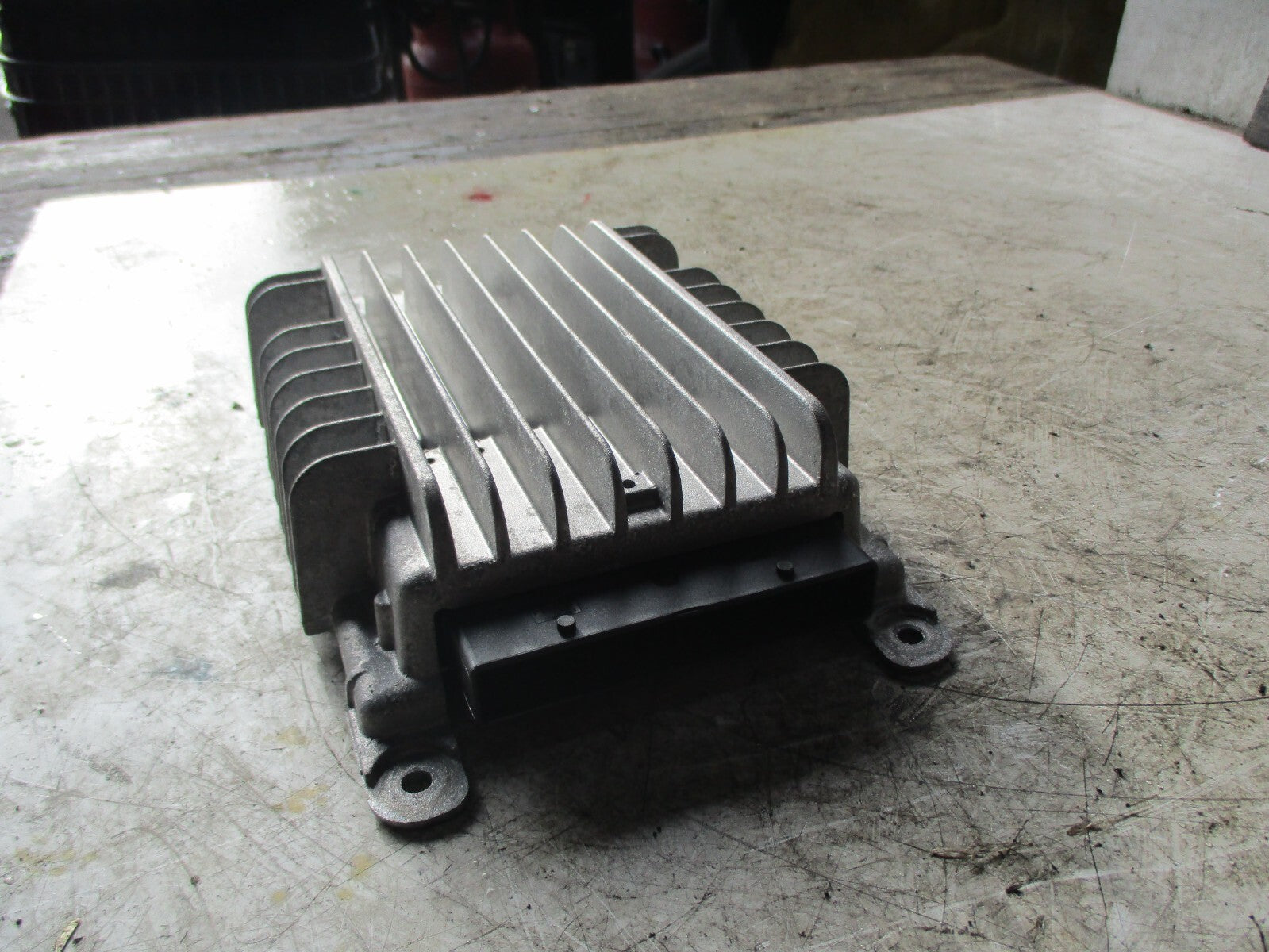 AUDI A3 8P 2010 BOSE AMPLIFIER UNIT MODULE 8P3035223B