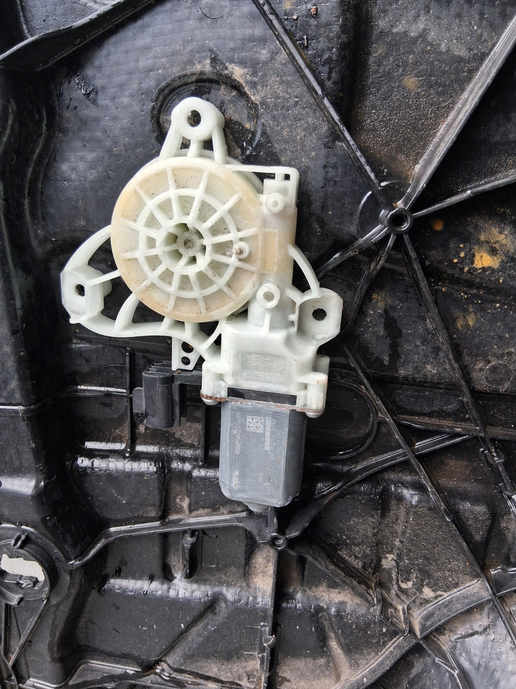 2021 FORD FOCUS MK4 OSF DRIVER SIDE FRONT WINDOW MOTOR & REGULATOR JX7BA27000CF