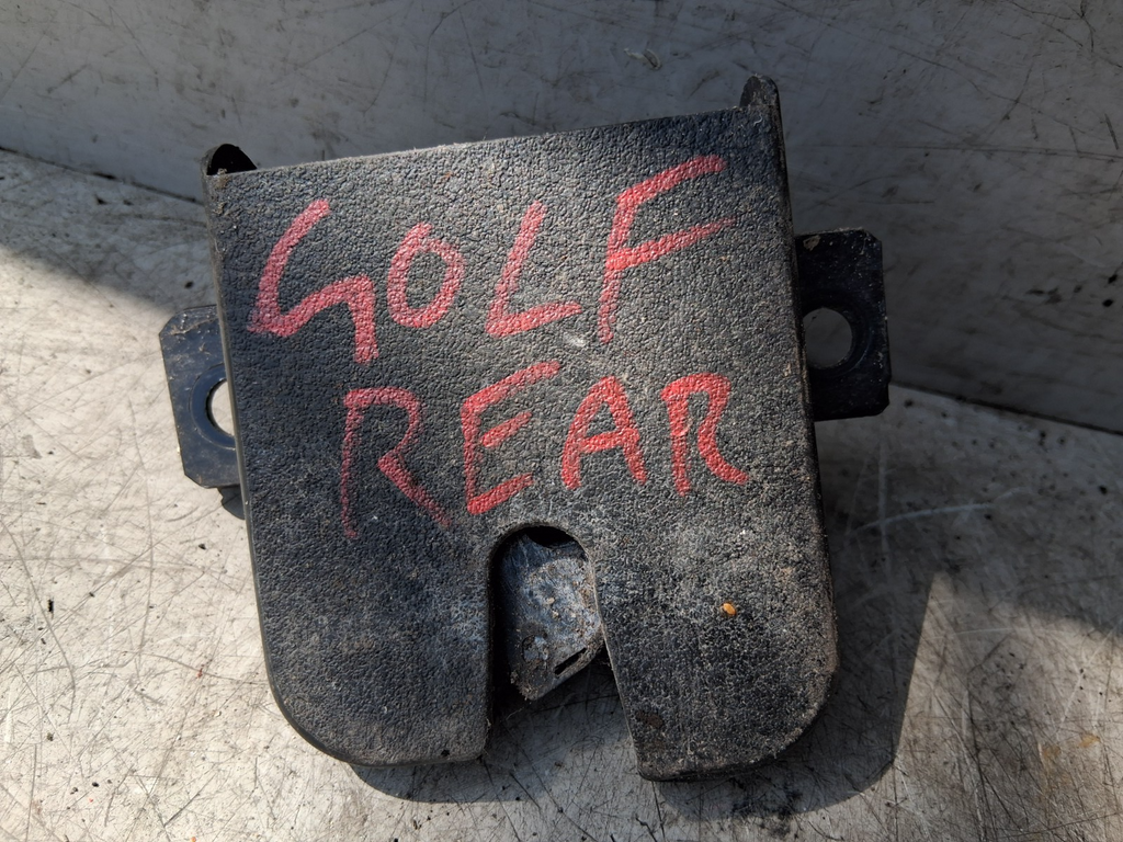VW VOLKSWAGEN GOLF MK5 2006 REAR TAILGATE BOOTLID BOOT LOCK MECHANISM