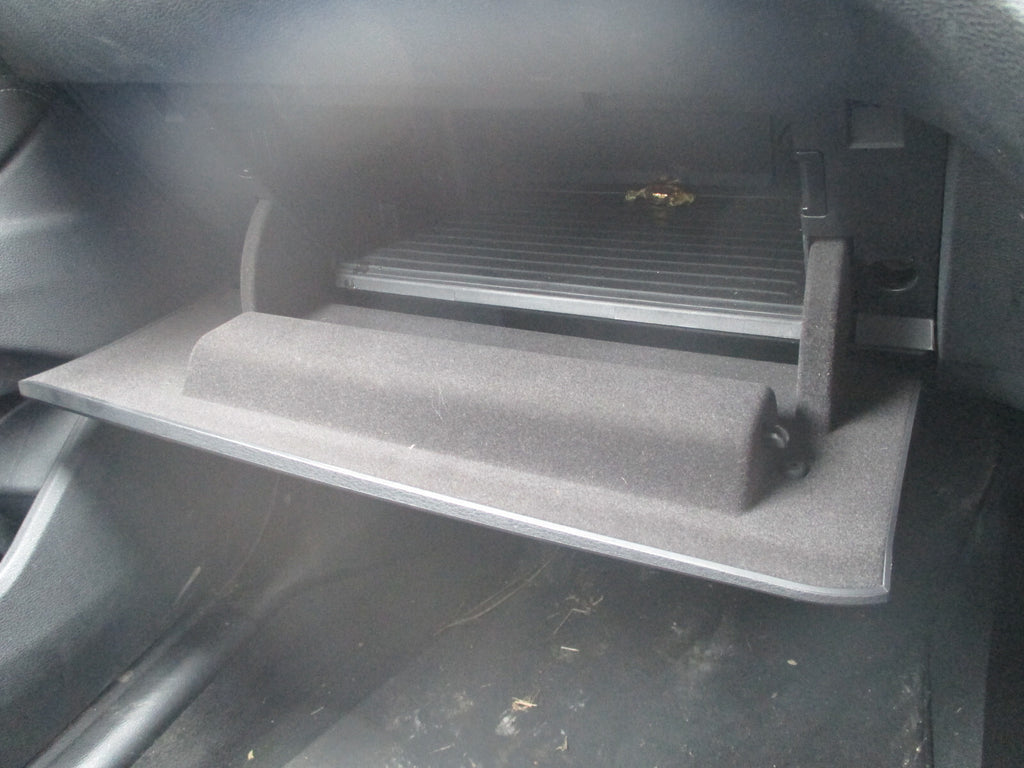 BMW X1 2018 F48 NS PASSENGER SIDE STORAGE COMPARTMENT GLOVEBOX