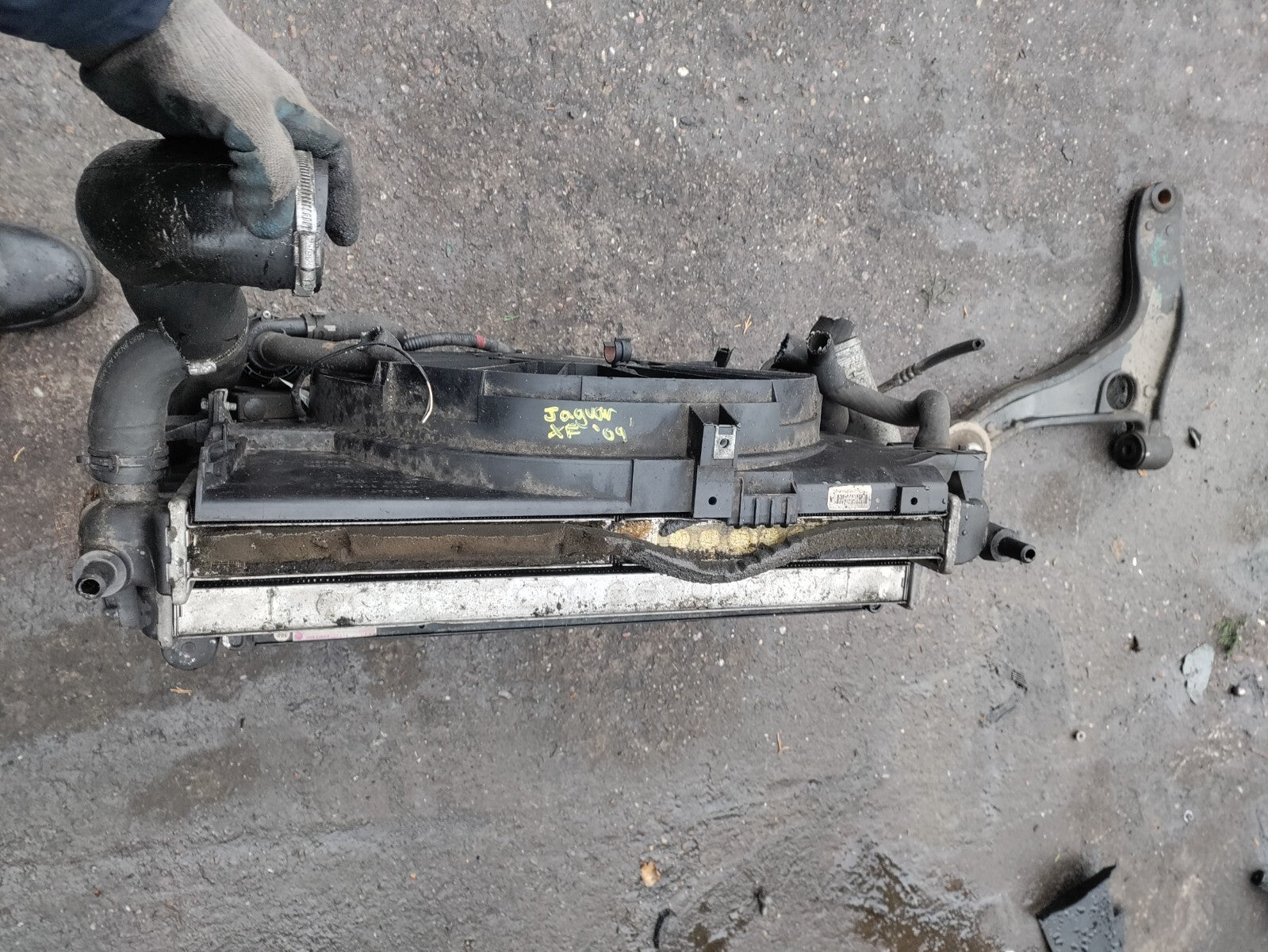 2009 JAGUAR XF X250 2.7 DIESEL COMPLETE RADIATOR RAD PACK 8X2319E839CC