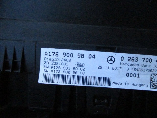 2018 MERCEDES A CLASS W176 SPEEDOMETER INSTRUMENT CLUSTER A1769009804