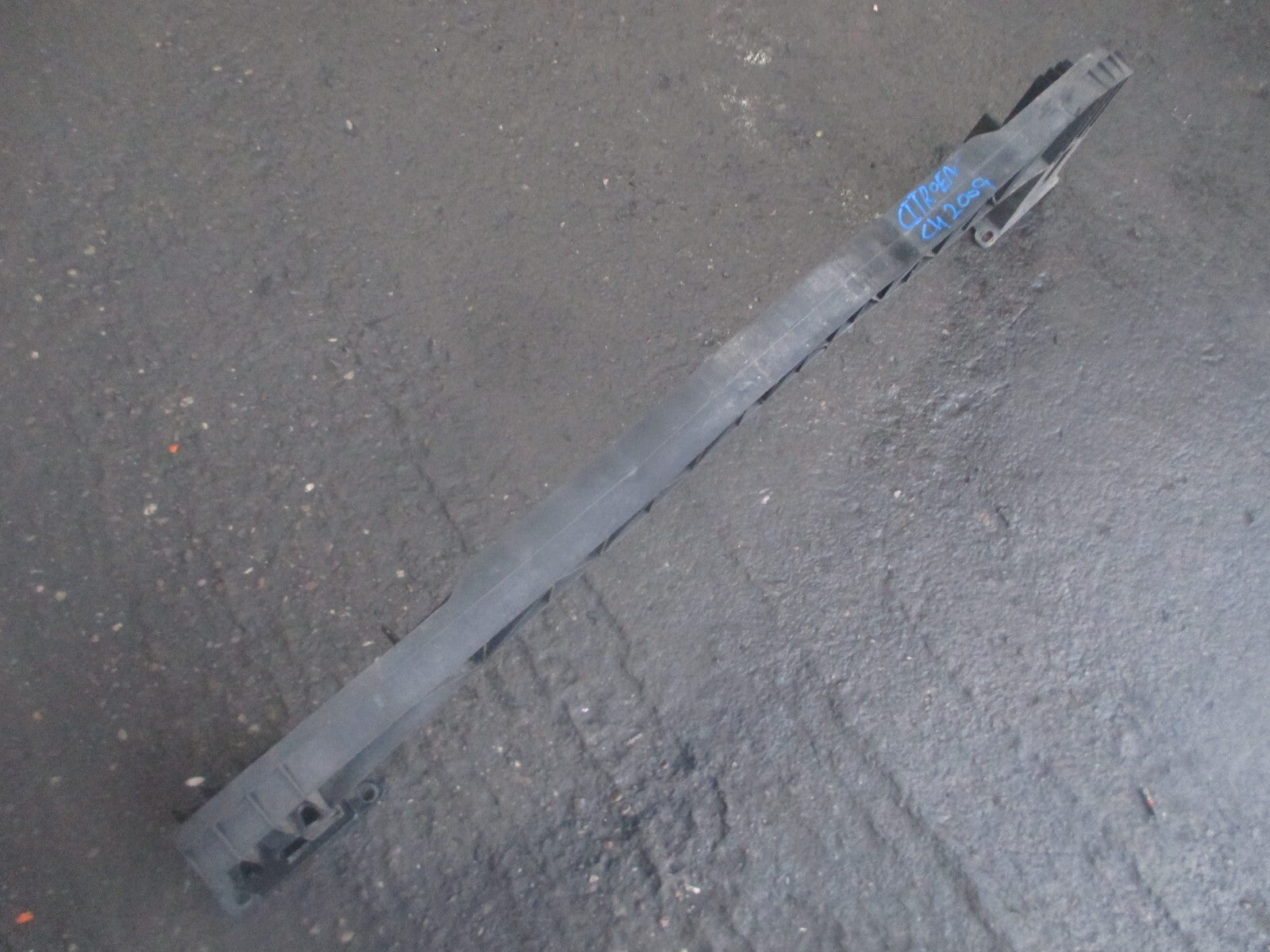 2009 CITROEN C4 FRONT BUMPER REINFORCEMENT CRASH BAR 9646895580