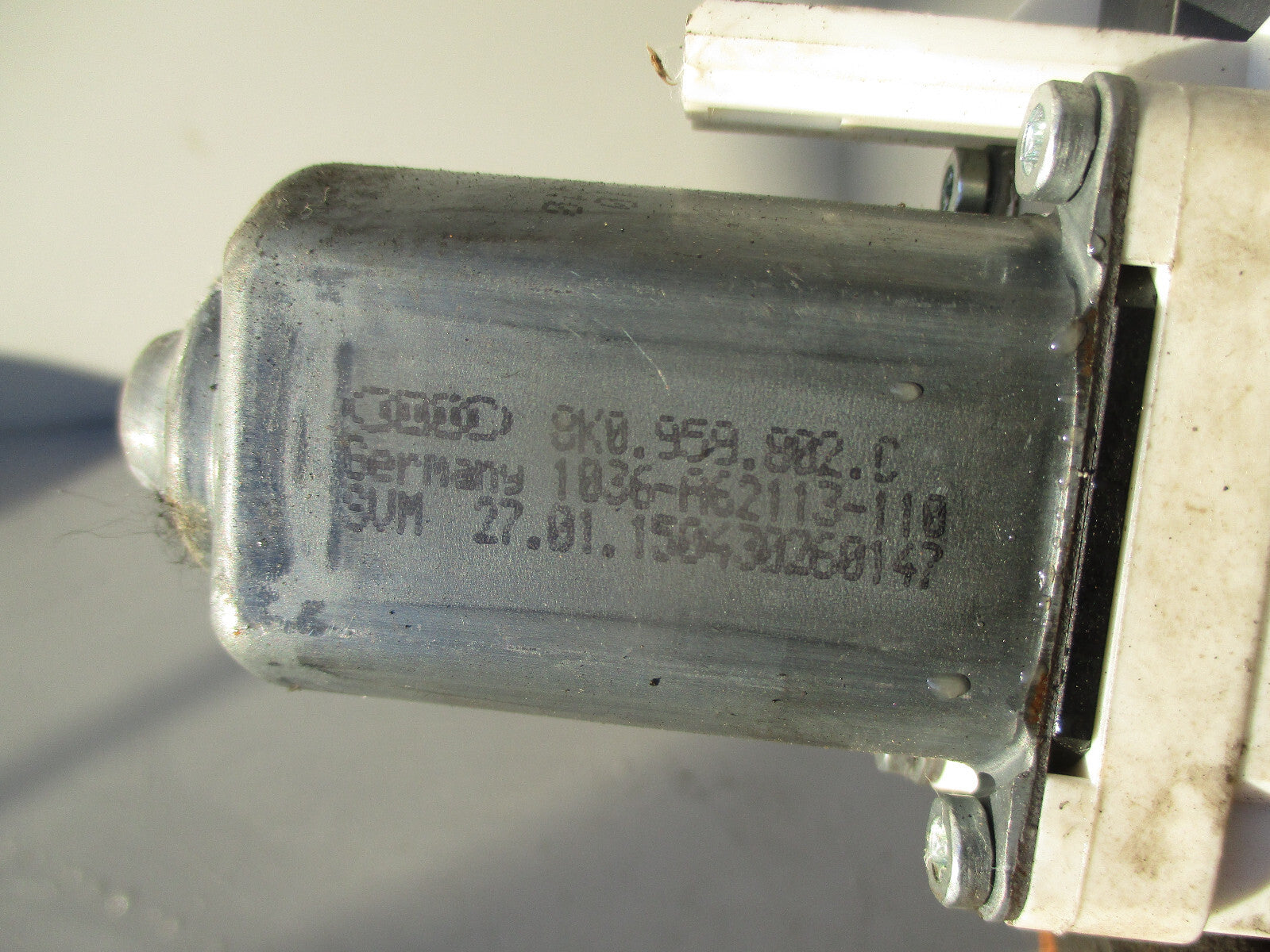 AUDI A1 8X 2015 OSF DRIVER SIDE FRONT WINDOW REGULATOR & MOTOR 8K0959802C