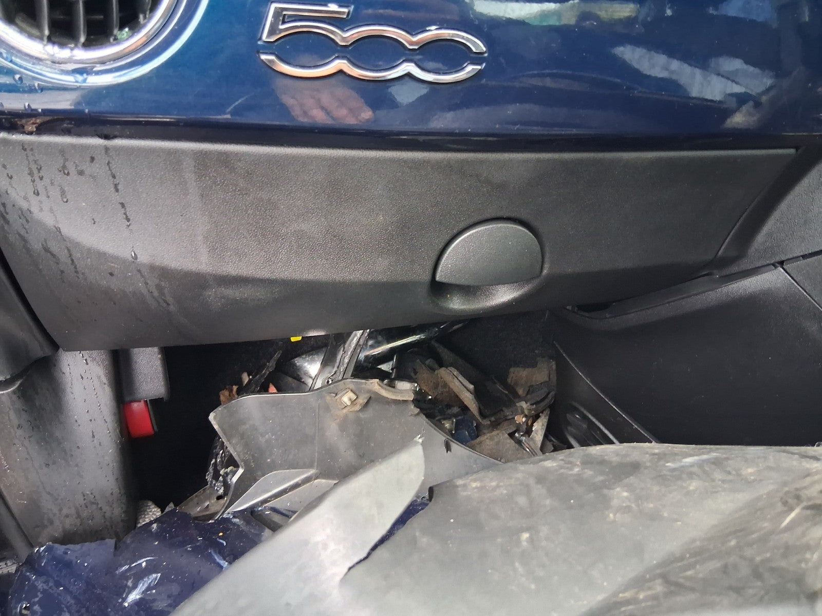 2023 FIAT 500 MHEV FRONT DASHBOARD GLOVE BOX STORAGE COMPARTMENT