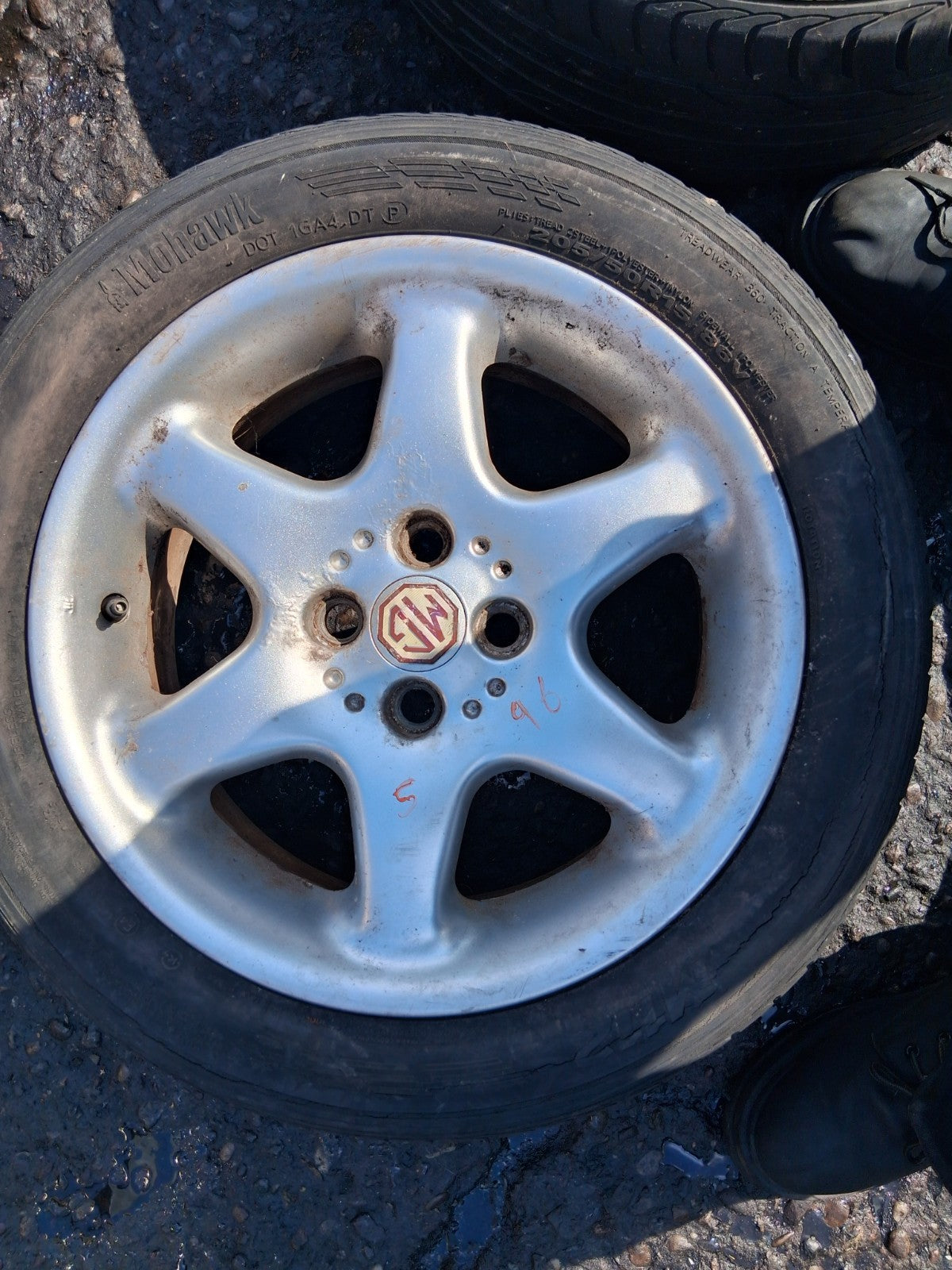 MG MGF 1996 MK1 15 INCH ALLOY WHEEL WITH TYRE 205/50R15