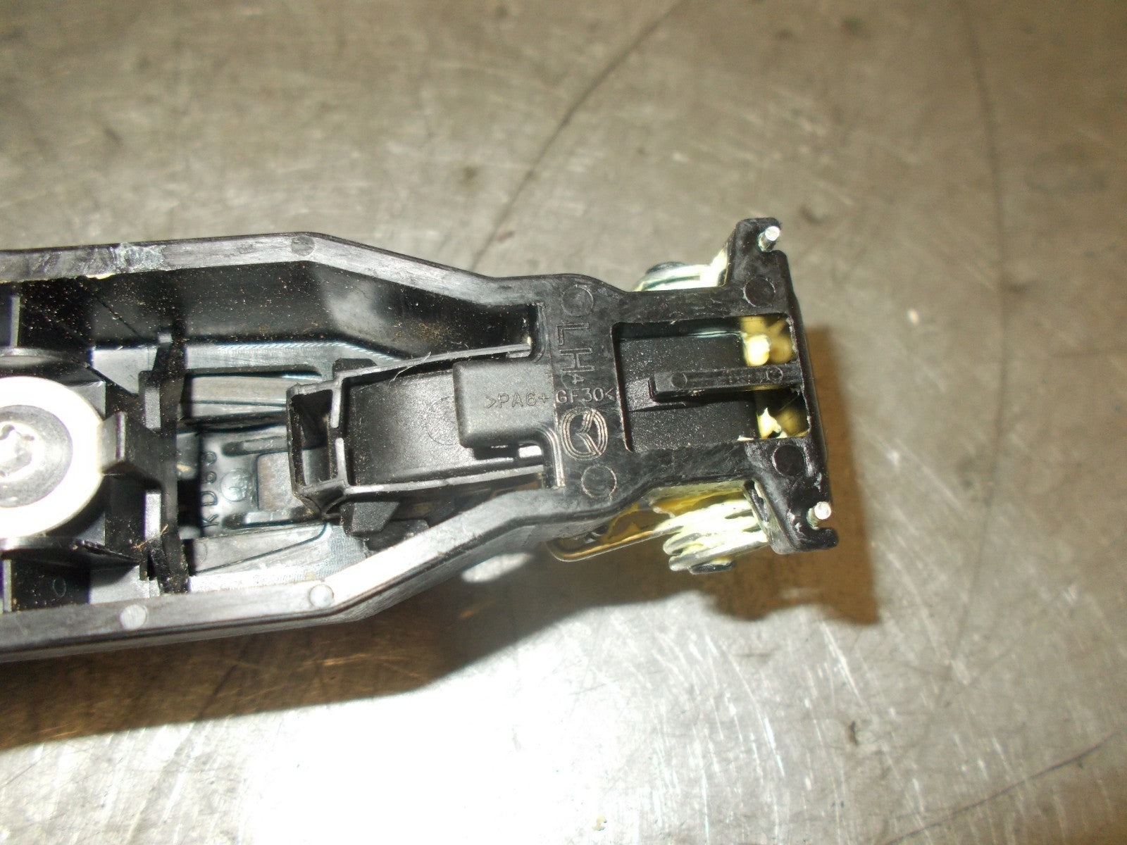 MAZDA 3 BM 2016 (MK3) NSR PASSENGER SIDE REAR DOOR HANDLE GREY