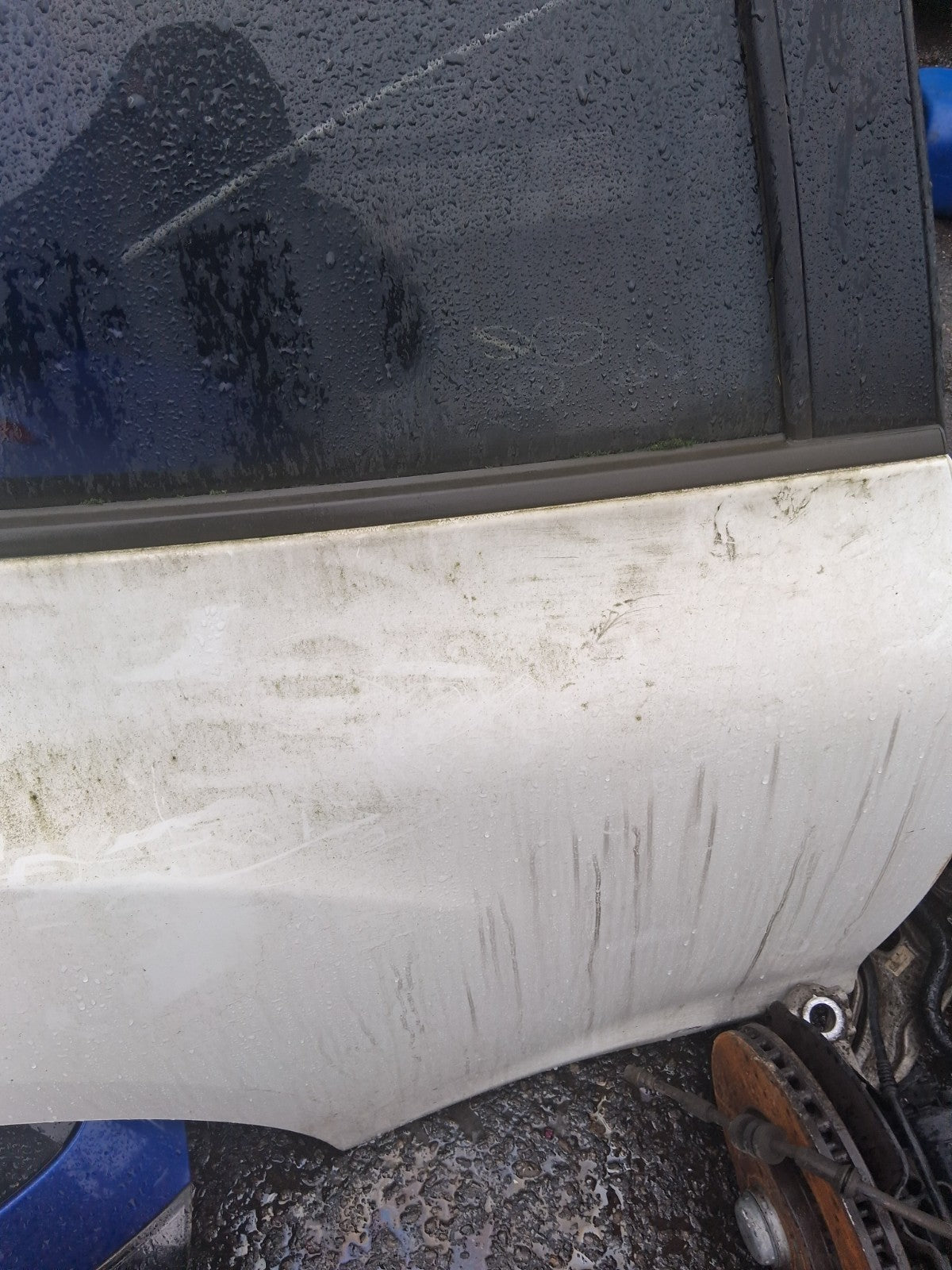 2016 NISSAN JUKE MK1 OSR DRIVER SIDE REAR RIGHT COMPLETE DOOR WHITE