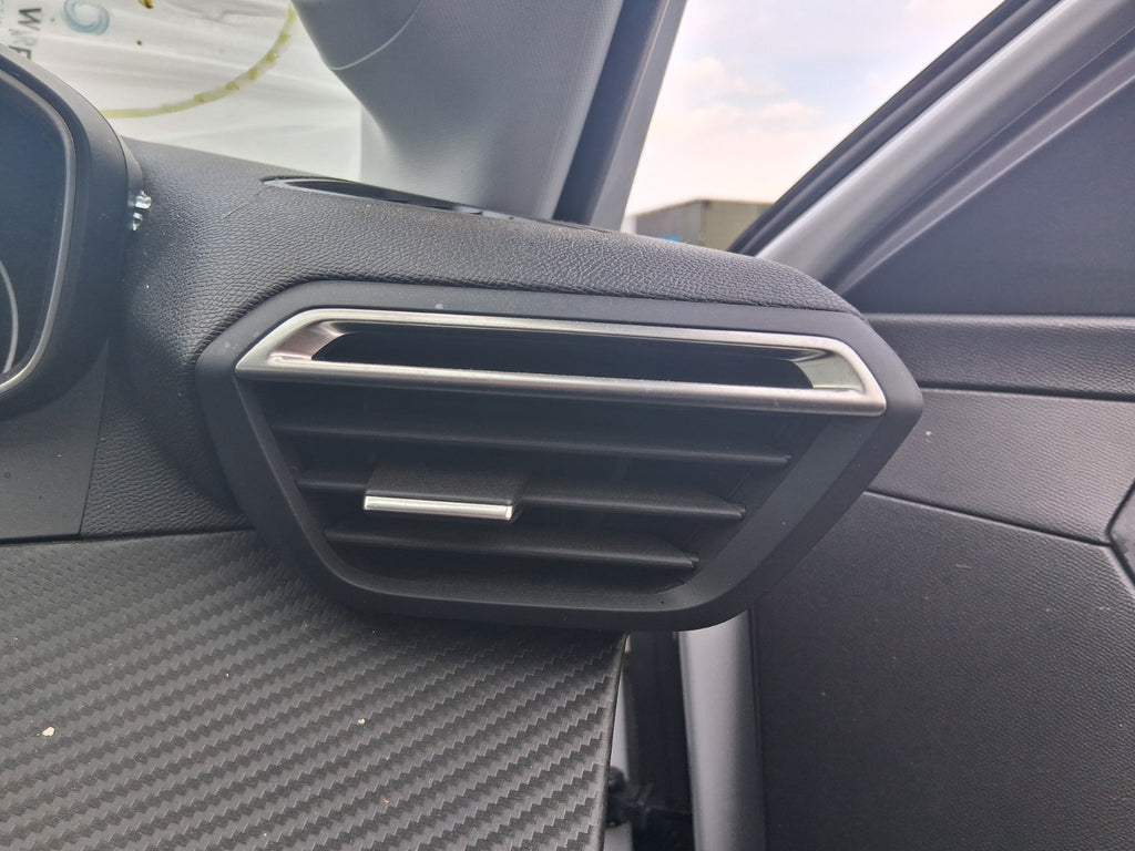 PEUGEOT 208 MK2 2025 OSF DRIVER SIDE FRONT AIR VENT