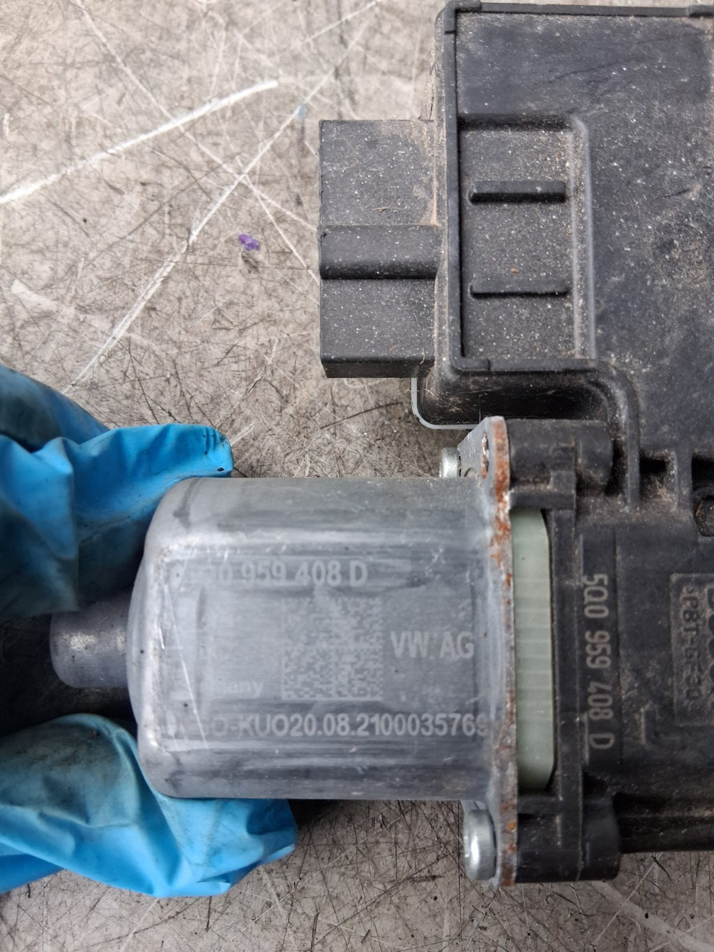 2021 VW VOLKSWAGEN T CROSS WINDOW WIPER MOTOR W000086080A