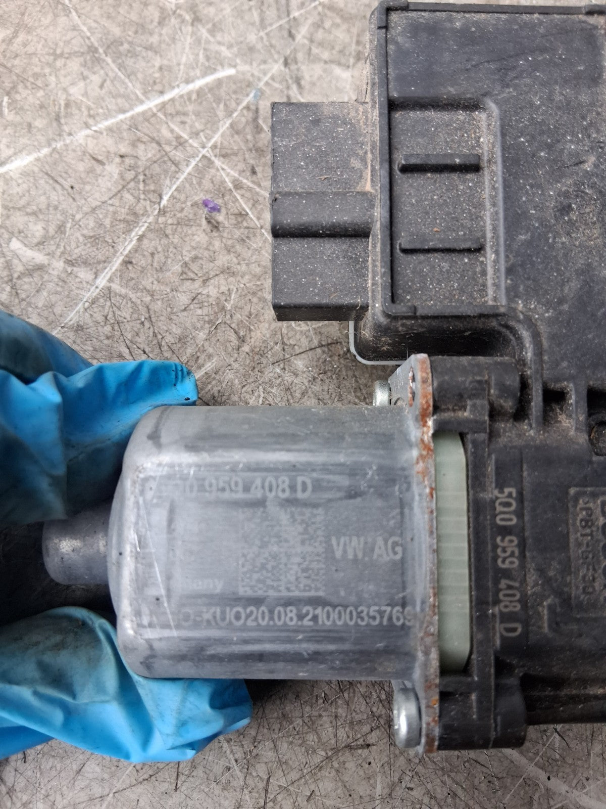 2021 VW VOLKSWAGEN T CROSS WINDOW WIPER MOTOR W000086080A