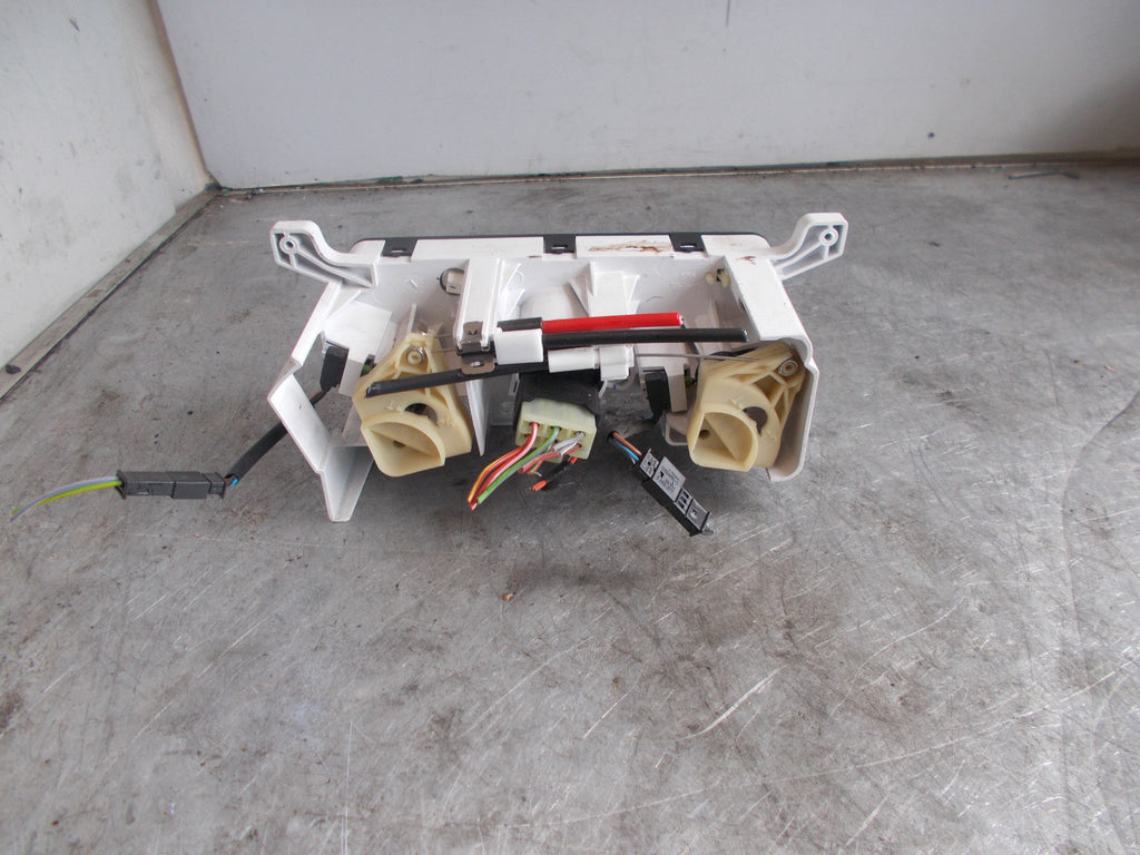 LAND ROVER FREELANDER CLIMATE CONTROL UNIT MODULE