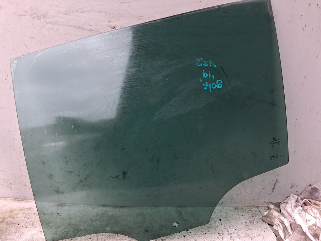 VOLKSWAGEN GOLF MK7 2019 NSR PASSENGER SIDE REAR LEFT WINDOW GLASS 43R001108
