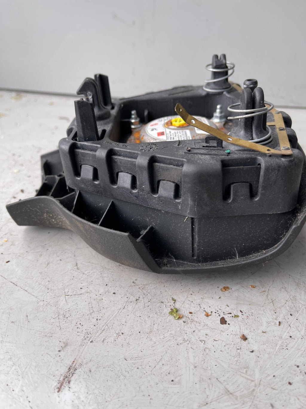2011 NISSAN NOTE MK1 STEERING WHEEL AIRBAG 3055429